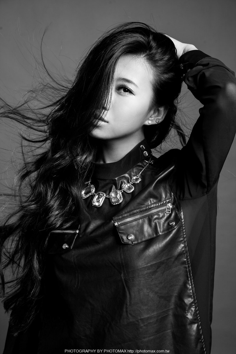艺术照美女图片素材，如何选择最符合心意的作品？